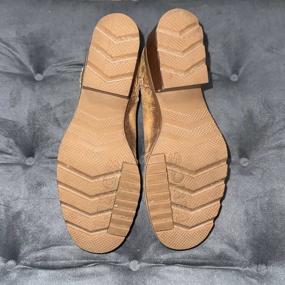 Sorel Cate Chelsea Boot - Picture 6 of 10